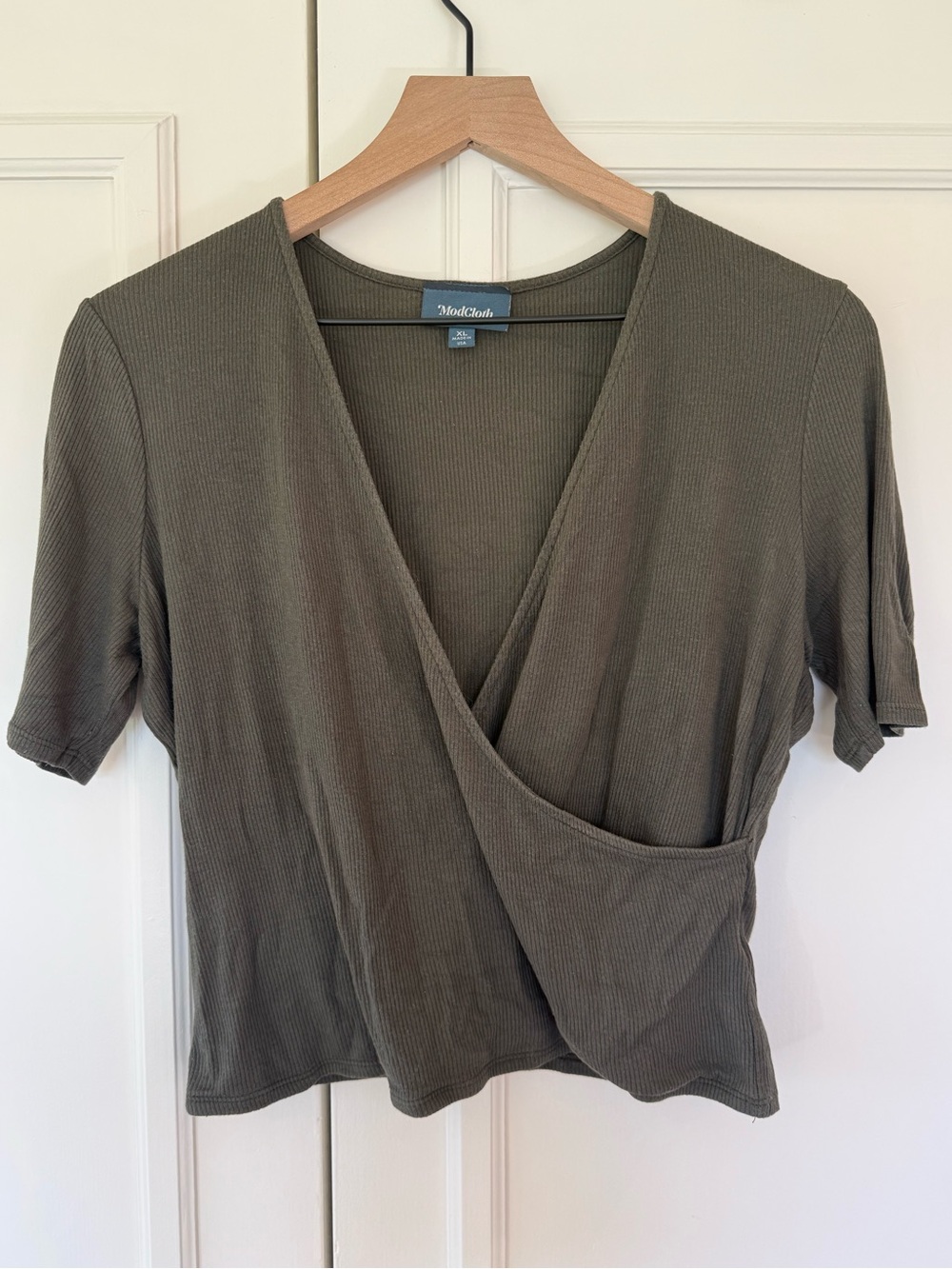 ModCloth ribbed knit crop in dark green, size XL